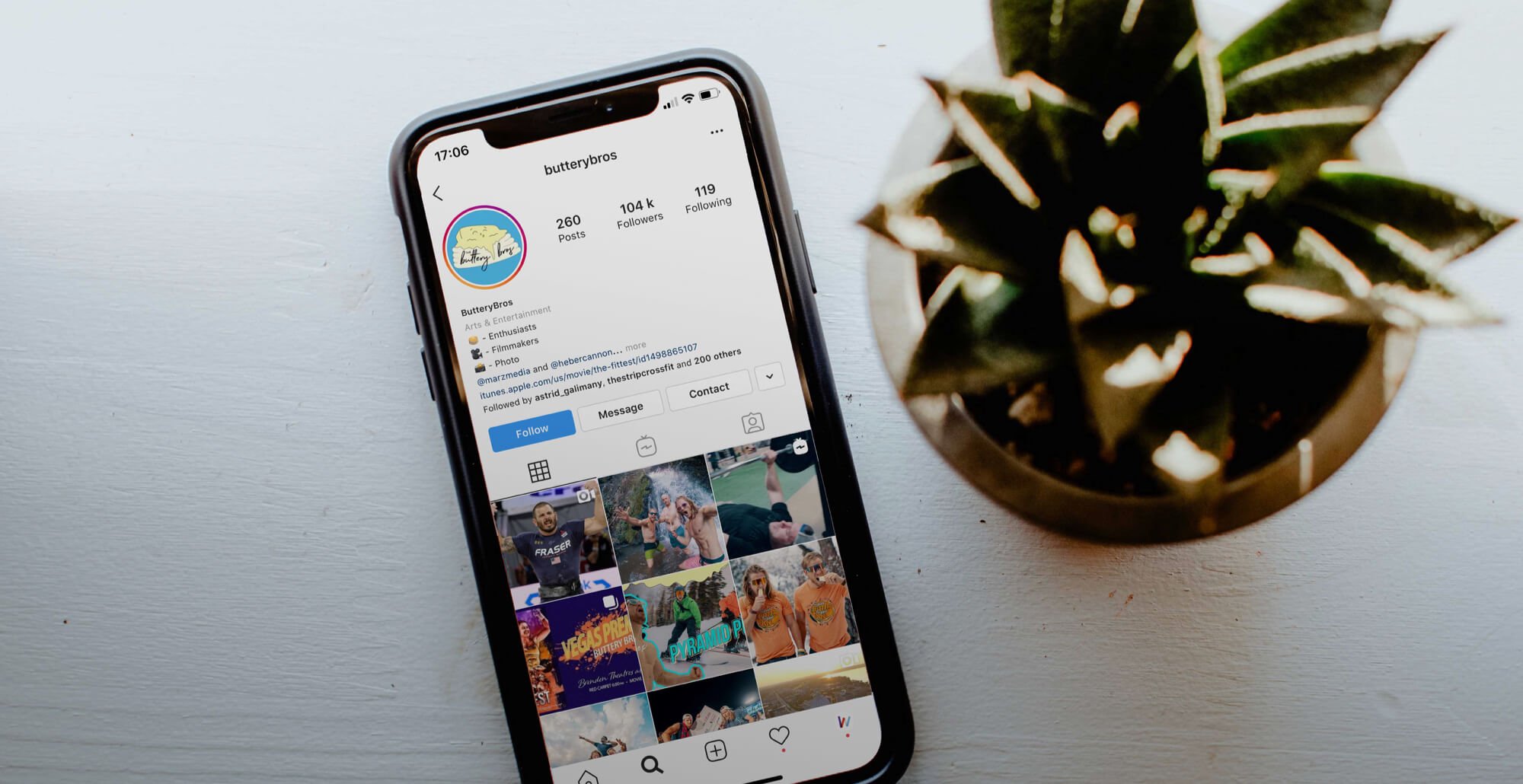 The Top 10 CrossFit-Related Instagram Accounts to Follow in 2020